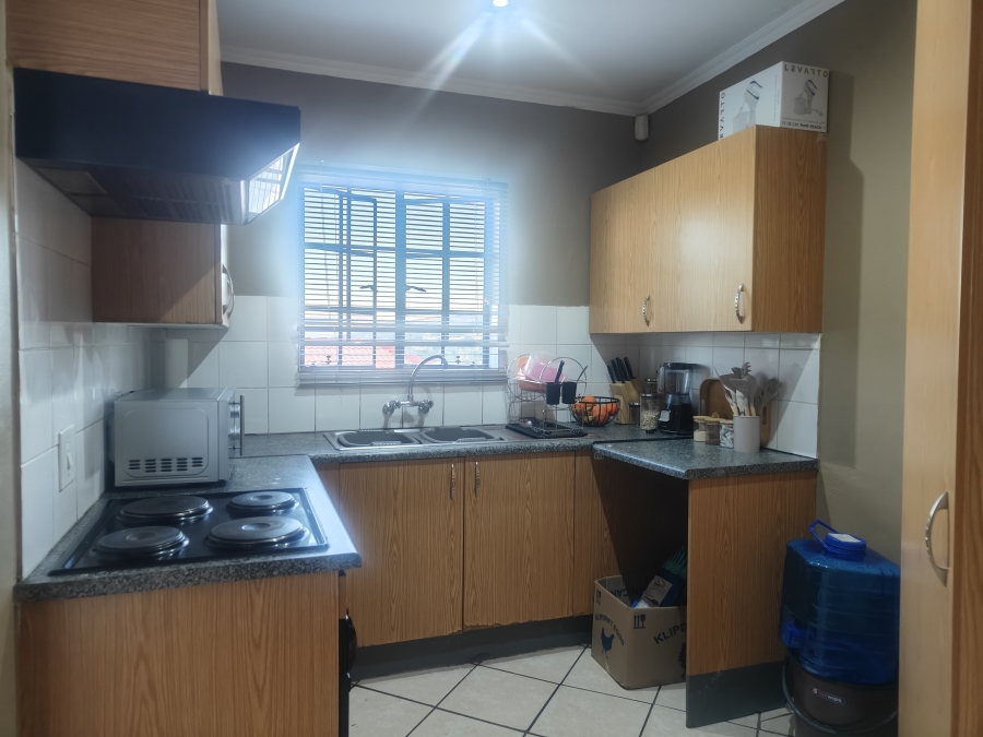 3 Bedroom Property for Sale in Azalea Park North West